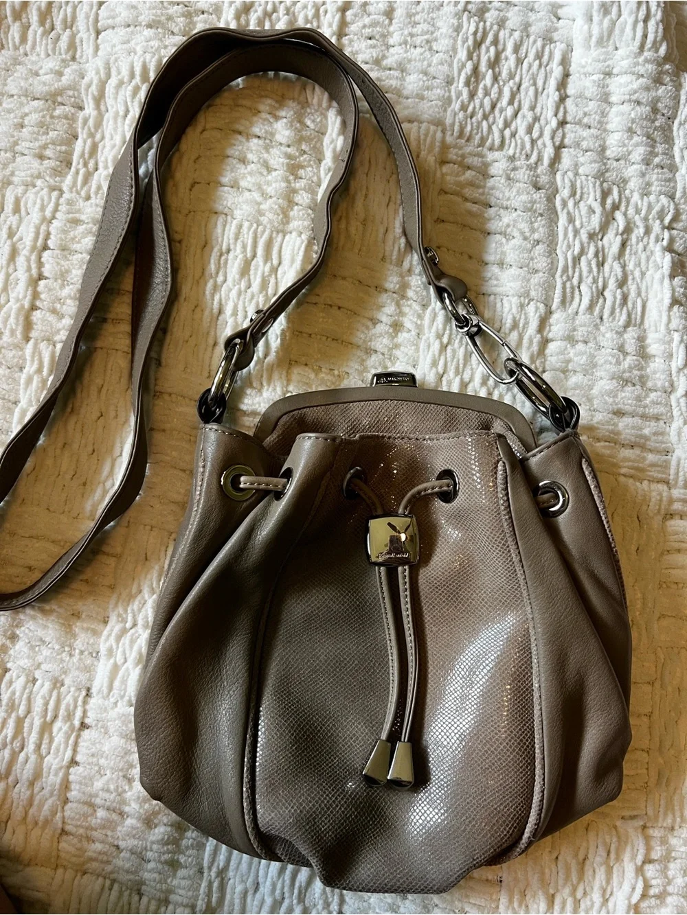 b. makowsky Taupe Pebbled Drawstring middle clasp Crossbody